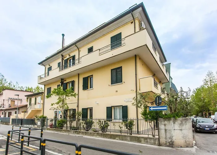 Apartmanhotel Kimba 2*