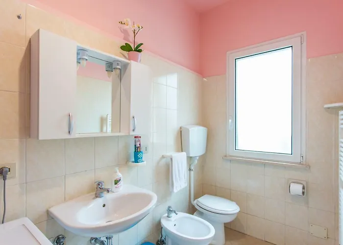 Apartmanhotel Kimba 2*