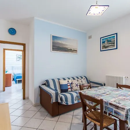 Hotel apartamentowy Kimba 2*