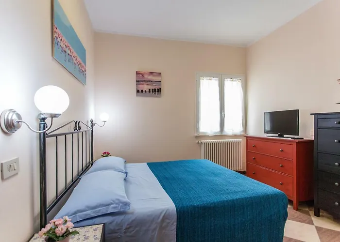 Kimba Aparthotel 2*