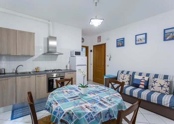 Kimba Aparthotel 2*