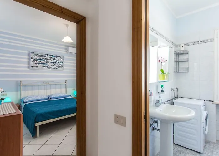 Kimba Aparthotel 2*
